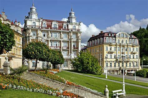 Mariánské Lázně a kolonná architektura mapy