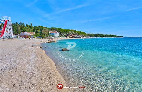 písčitá pláž Dražica Biograd na Moru