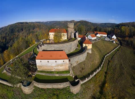 hrad Svojanov - architektura a detaily