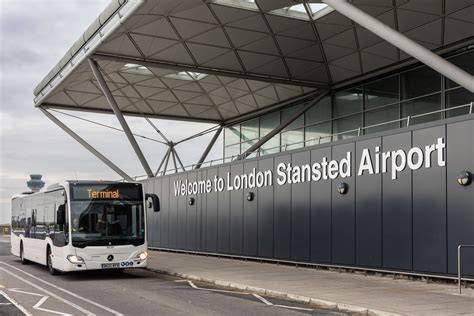 shuttle k hotelům Stansted Airport