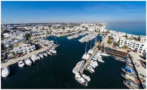 Port El Kantaoui panoráma (4 slova)