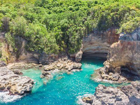 Anse à la Gourde východní pobřeží Grande-Terre