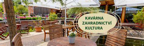 restaurace Zlomená lyže, Kavárna Café Charlotte