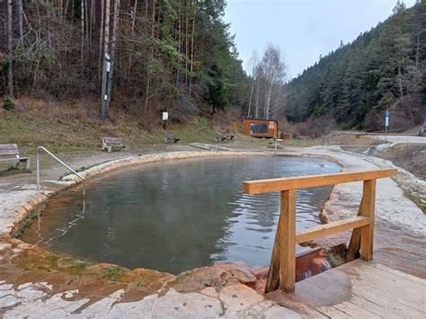 termální pramen v Brné z vrtu 327 m