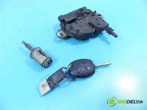 Ford Focus zámek kufru a klíčové mechanismy (přehled)