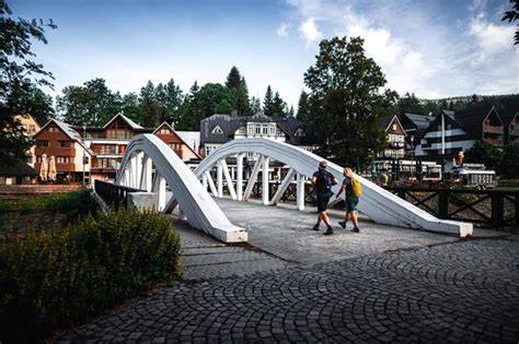 pohled na penzion v centru Špindlerova Mlýna