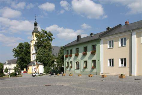 kostel svatého Petra a Pavla v Kostelci nad Ohří