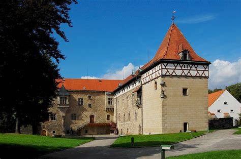 Budyně nad Ohří - historická architektura