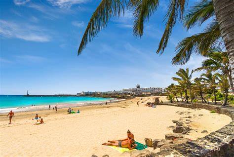 Pláž Las Cucharas - surfování a rodinné zázemí