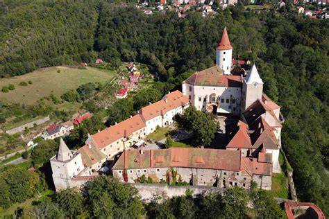 Hrad Křivoklát a místní hospůdka