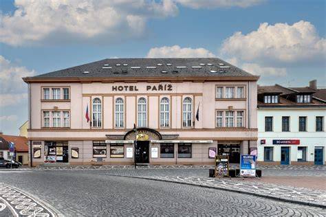 Hotel Paříž a okolí infografika poloh