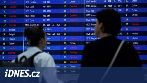 infografika zrušení letu WestJet a stávky (podíl cestujících a zrušené lety)